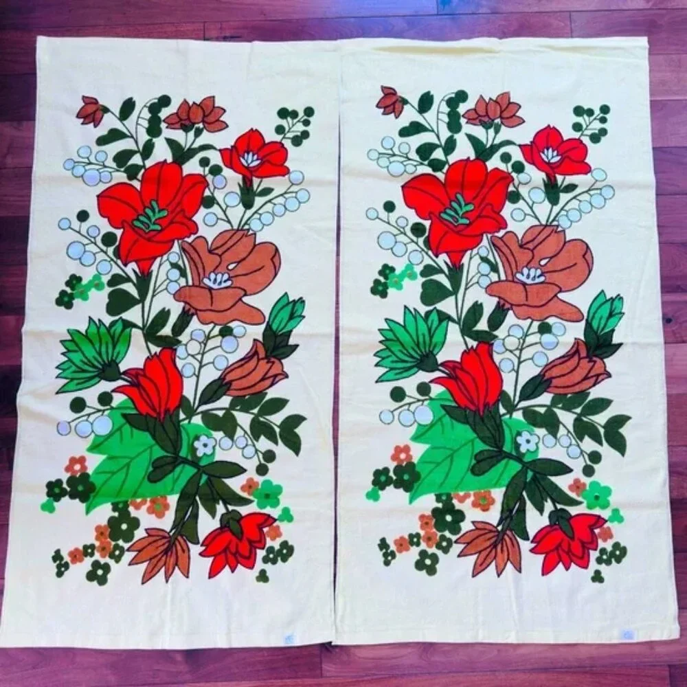 Vintage Panda 2 Bath towels Yellow Floral 100% Cotton New Old Stock 48 x 25